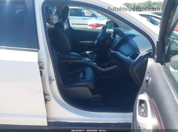 3C4PDCEG4GT154377 2016 DODGE JOURNEY White Вид салону спереду