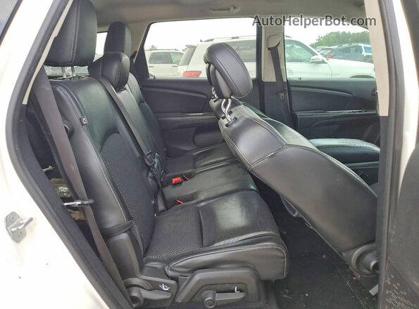 3C4PDCGB1KT738052 2019 DODGE JOURNEY White Widok wnętrza z tyłu