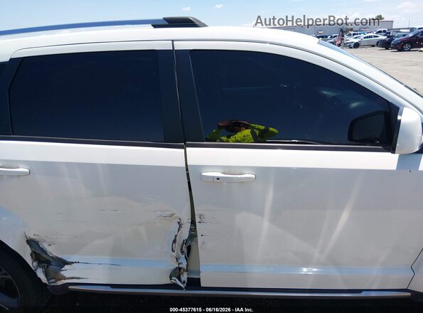 3C4PDCGB1LT201196 2020 DODGE JOURNEY Белый Вид задней части салона