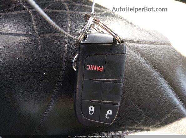 3C4PDCGG6JT379405 2018 DODGE JOURNEY Red Widok deski rozdzielczej