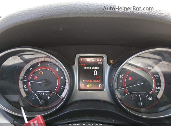 3C4PDCGG6JT379405 2018 DODGE JOURNEY Red Widok tylnych siedzeń