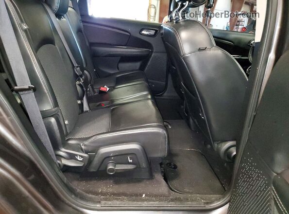 3C4PDCGG7JT277000 2018 DODGE JOURNEY Gray Widok wnętrza z tyłu