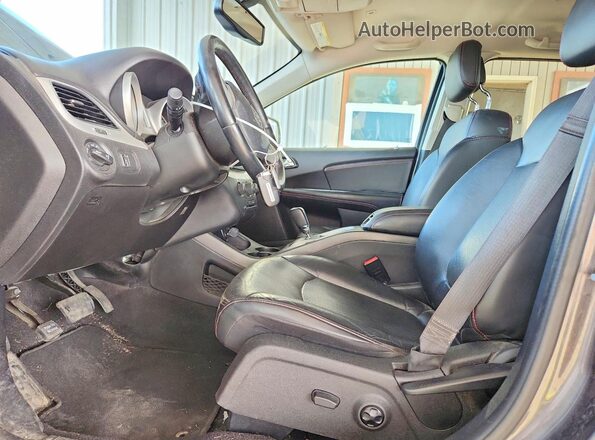 3C4PDDEGXJT311567 2018 DODGE JOURNEY Серый Вид салона спереди