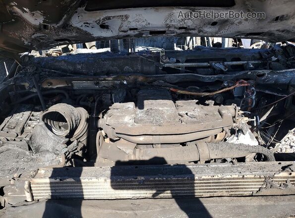 3C63R3CL4GG327802 2016 RAM 3500 Burn Rear interior view