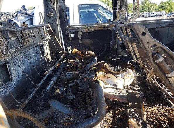 3C63R3CL4GG327802 2016 RAM 3500 Burn Rear seats view