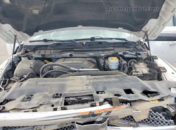 3C63R3DJ2JG249346 2018 RAM 3500 Белый Вид задней части салона