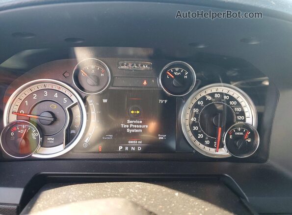 3C63R3EL8HG635537 2017 RAM 3500 Gray 