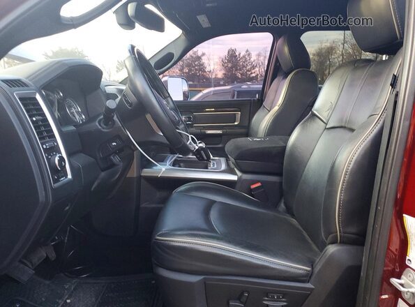 3C63R3FLXGG264121 2016 RAM 3500 Burgundy Front interior view
