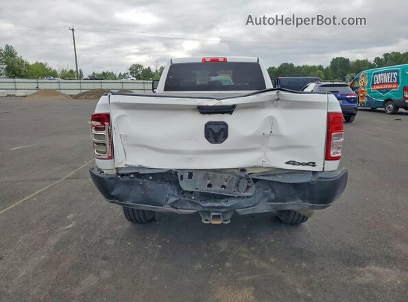 3C63R3GJ1RG245666 2024 RAM 3500 White Rear view