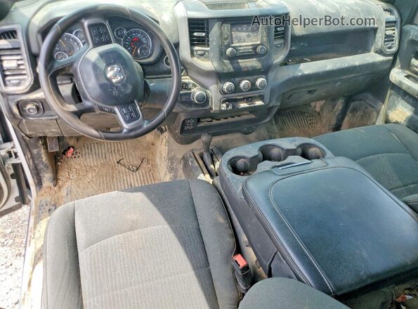 3C63R3GJ6NG175592 2022 RAM 3500 Белый Вид панели приборов
