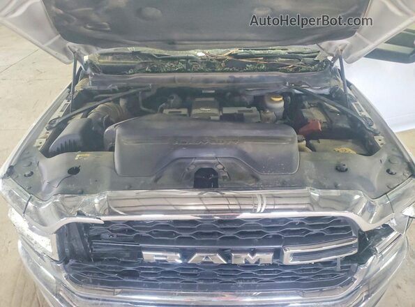 3C63R3GL9NG152812 2022 RAM 3500 Белый Вид задней части салона