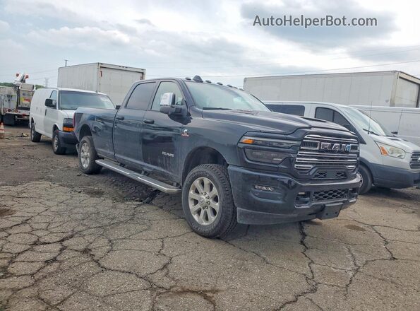 3C63R3JLXTG167065 2026 RAM 3500 Black Przód prawy