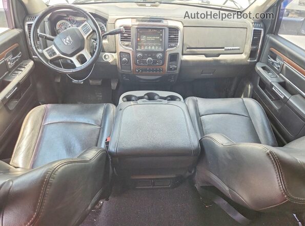 3C63R3ML5HG650630 2017 RAM 3500 Серебряный Вид панели приборов