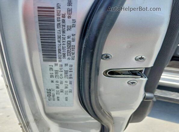 3C63R3ML5HG650630 2017 RAM 3500 Серебряный Вид подкапотного пространства