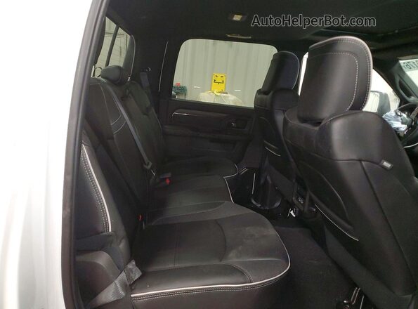 3C63R3RLXTG176255 2026 RAM 3500 Белый Вид задних сидений