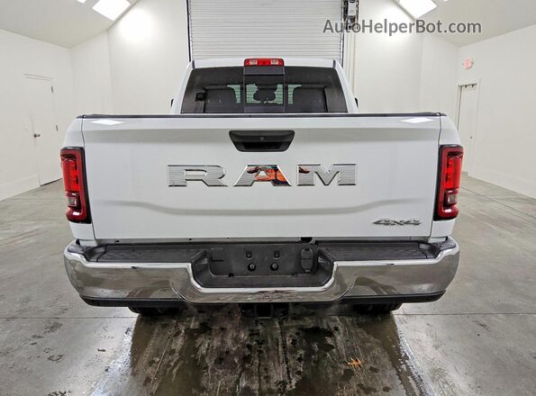 3C63R5CL3SG553530 2025 RAM 2500 White 