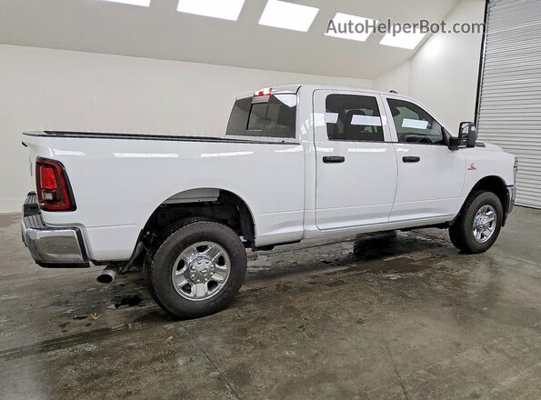3C63R5CL3SG553530 2025 RAM 2500 White 