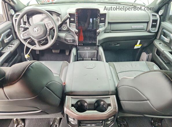 3C63R5FLXTG163439 2026 RAM 2500 Gray Widok deski rozdzielczej