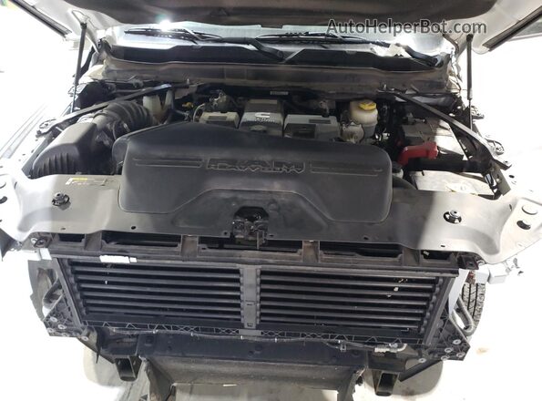 3C63RRHL0KG612288 2019 RAM 3500 White უკანა სალონის ხედი