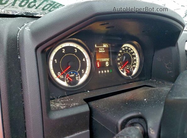 3C63RRLL4HG560731 2017 RAM 3500 White Vista del cuadro de instrumentos