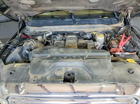 3C63RRNL6NG378912 2022 RAM 3500 Charcoal Vista interior trasera