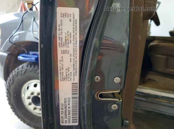 3C63RRNL6NG378912 2022 RAM 3500 Charcoal Vista del compartimento del motor