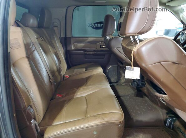 3C63RRNL6NG378912 2022 RAM 3500 Charcoal Vista de los asientos traseros