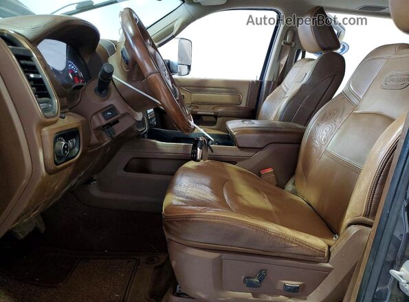 3C63RRNL6NG378912 2022 RAM 3500 Charcoal Vista interior delantera