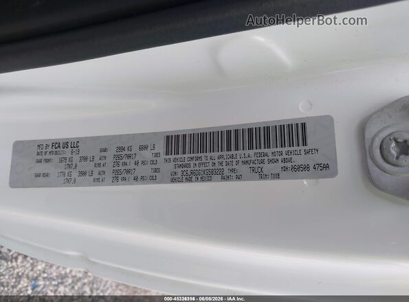 3C6JR6DG1KG583222 2019 RAM 1500 CLASSIC White ძრავის განყოფილების ხედი