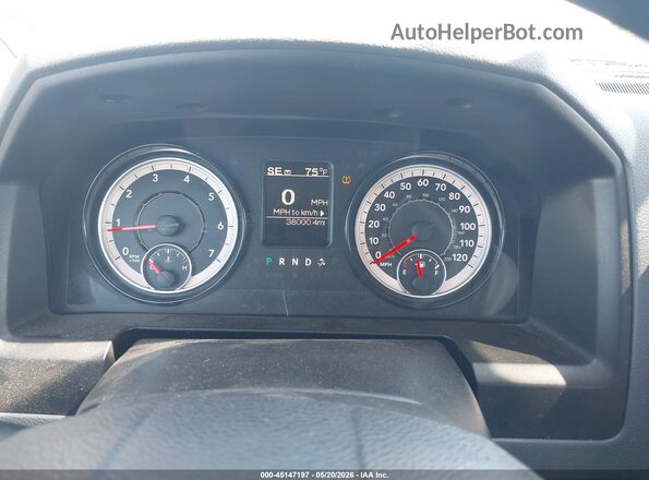 3C6JR6DG2KG502812 2019 RAM 1500 CLASSIC White 