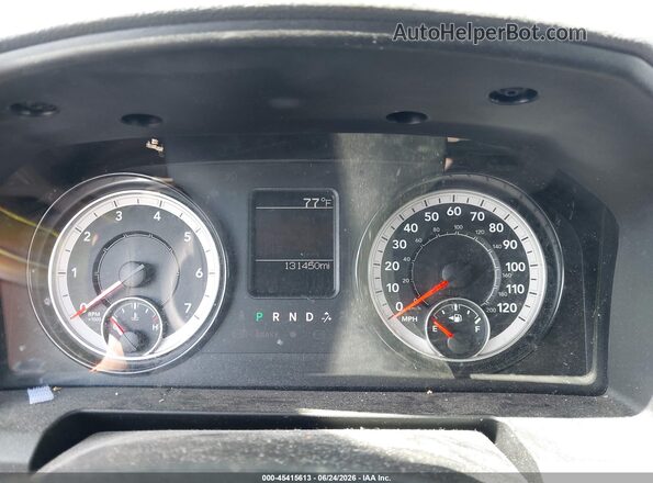 3C6JR7DG7LG269999 2020 RAM 1500 CLASSIC White Widok tylnych siedzeń