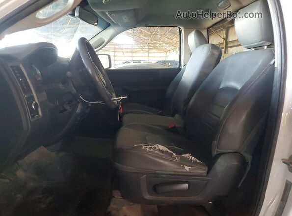 3C6LR4AT2JG300548 2018 RAM 2500 White Սալոնի դիմացի տեսք