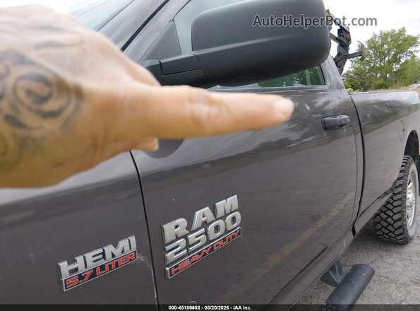 3C6LR5AT0JG363587 2018 RAM 2500 Brown Вид задньої частини салону