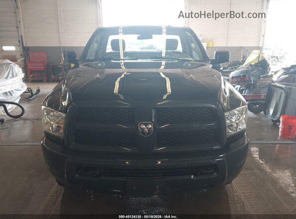 3C6LR5AT9JG343659 2018 RAM 2500 Black Widok zestawu wskaźników