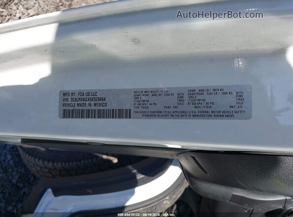 3C6LRVAGXSE528464 2025 RAM PROMASTER 1500 White Widok komory silnika
