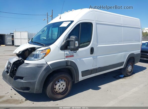3C6LRVBG0ME515921 2021 RAM PROMASTER 1500 White Vista tres cuartos delantera izquierda