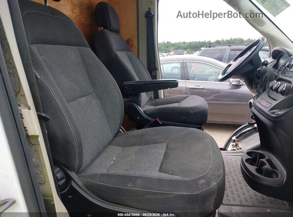 3C6LRVCG4ME585596 2021 RAM PROMASTER 2500 White Vista interior delantera