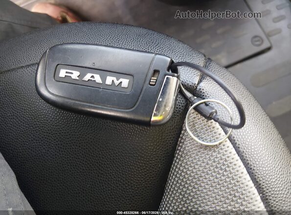 3C6LRVCG8SE511434 2025 RAM PROMASTER 2500 Белый Вид панели приборов
