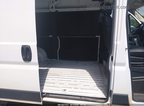 3C6LRVCG8SE519467 2025 RAM PROMASTER 2500 White 