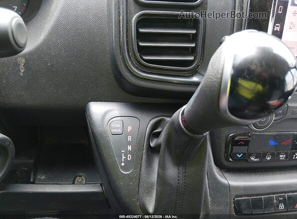 3C6LRVDG5SE513995 2025 RAM PROMASTER 2500 White Առջևի վահանակի տեսք