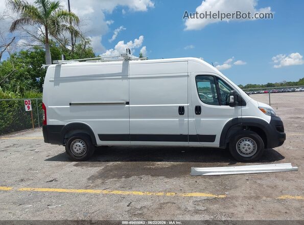 3C6LRVDG6RE108030 2024 RAM PROMASTER 2500 White უკანა სალონის ხედი