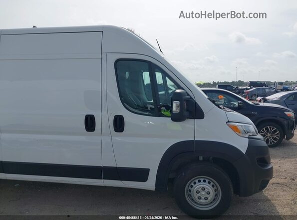 3C6LRVDG6SE507705 2025 RAM PROMASTER 2500 White Rear interior view
