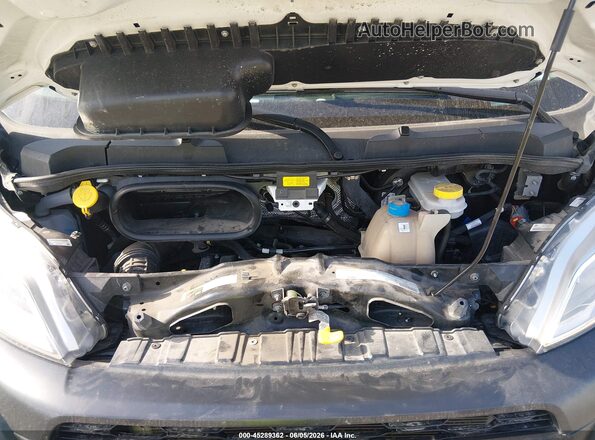 3C6LRVDG8RE139991 2024 RAM PROMASTER 2500 White Вид ззаду