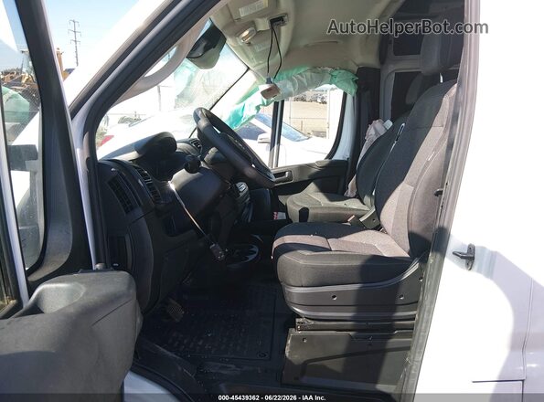 3C6LRVDG8RE149470 2024 RAM PROMASTER 2500 White Vista interior delantera