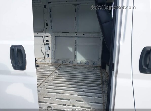 3C6LRVDGXRE132203 2024 RAM PROMASTER 2500 White Вид наклейки з VIN-кодом