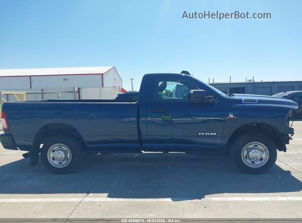 3C6MR4AL1NG189811 2022 RAM 2500 Blue 360 interior view