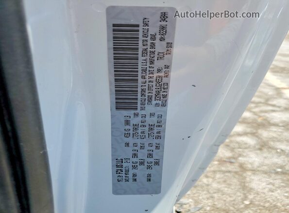3C6MR4AL8JG245530 2018 RAM 2500 White Շարժիչի բաժամունքի տեսք