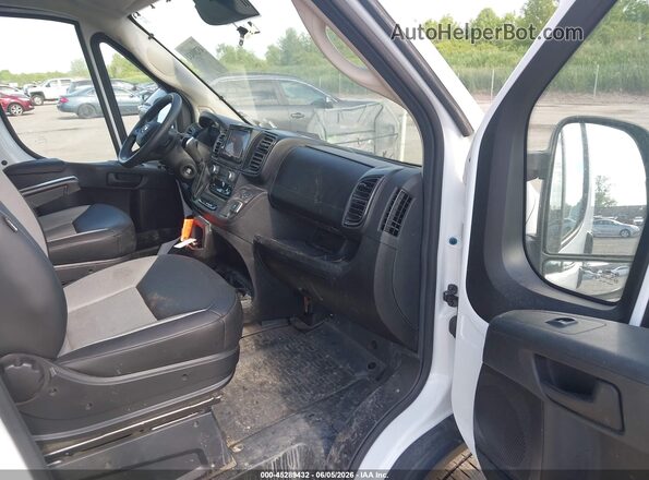 3C6MRVJG7SE517877 2025 RAM PROMASTER 3500 White Widok wnętrza z przodu