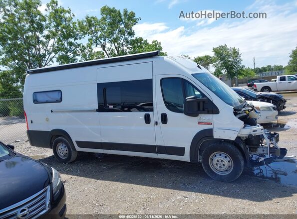 3C6MRVJG9NE104444 2022 RAM PROMASTER 3500 White Rear interior view