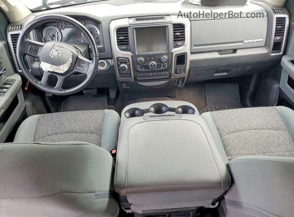3C6RR6LT0HG563439 2017 RAM 1500 Gray Widok deski rozdzielczej